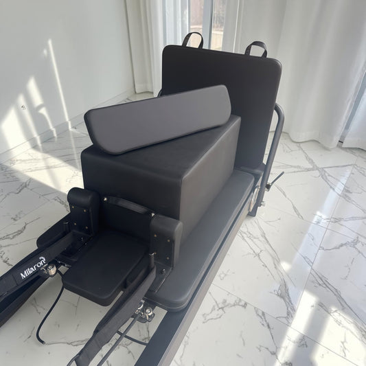 The Pearl Studio Noir V3 - Studio Reformer Pilates Machine