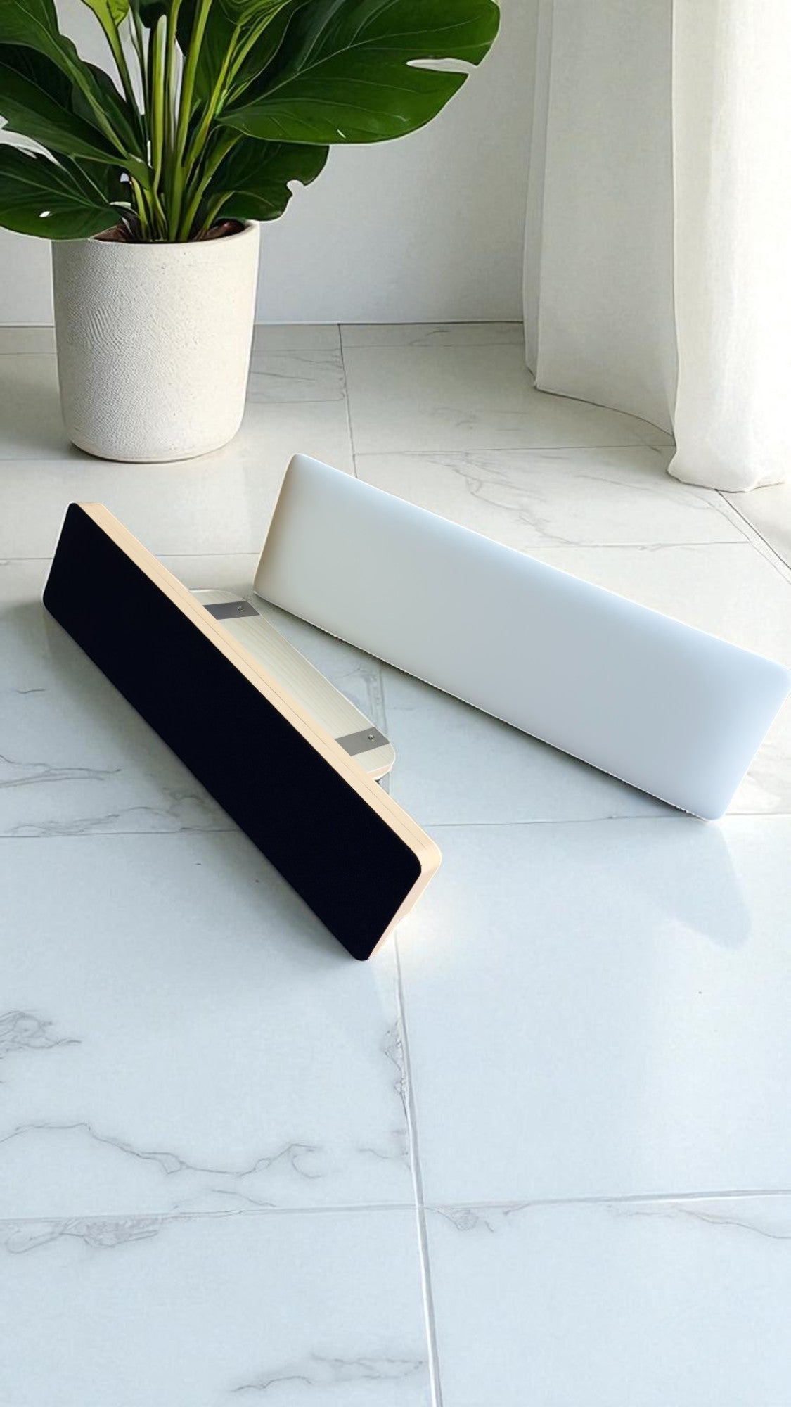 The Maple Studio Creme V2