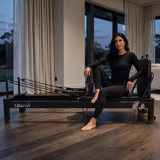 The Pearl Studio Noir V3 - Studio Reformer Pilates Machine
