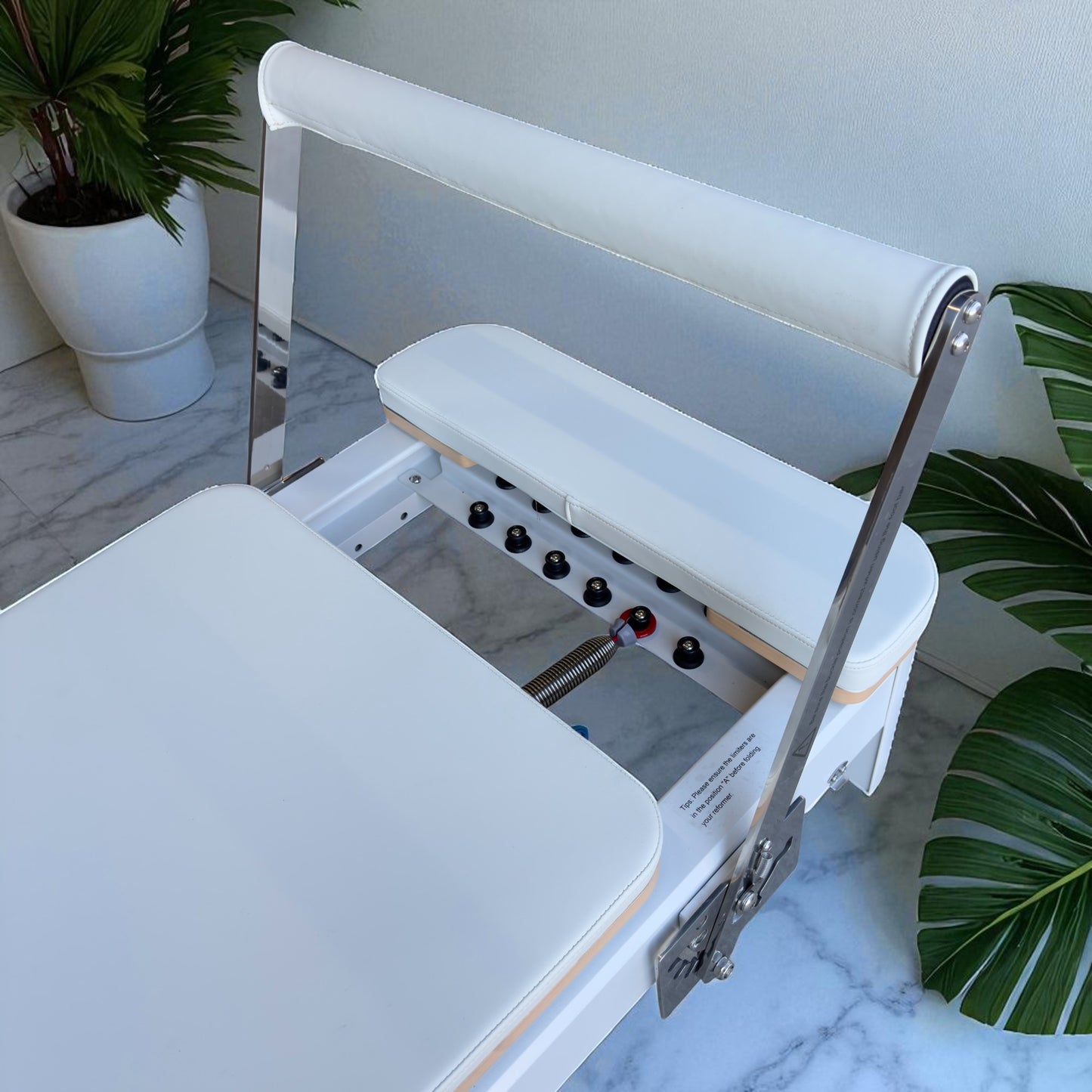 The Pearl Foldable Creme V2