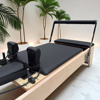 The Maple Studio Black V2