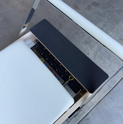 The Maple Studio Creme V2
