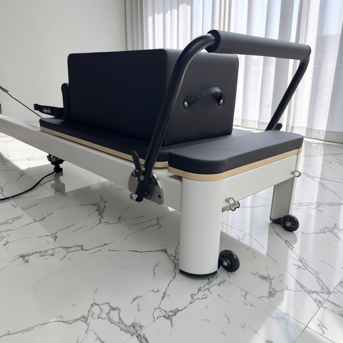 The Pearl Studio Original V3 - Studio Reformer Pilates Machine