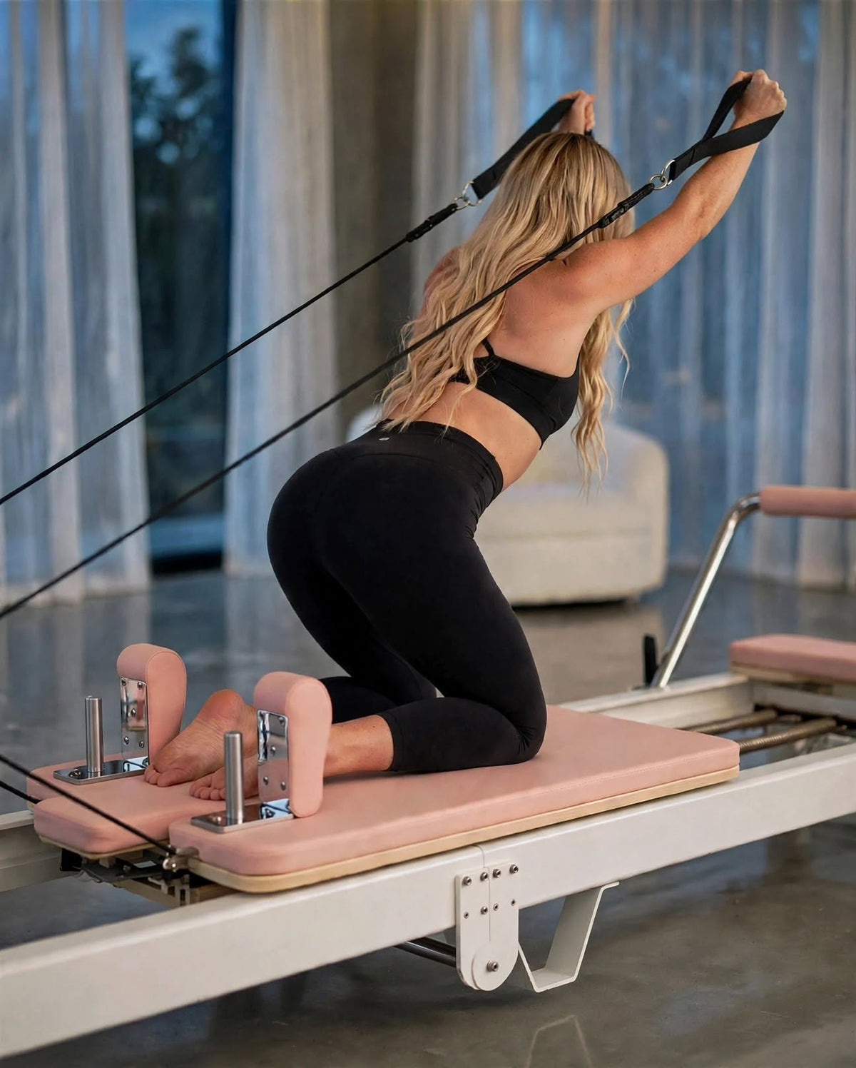 The Pearl Foldable Blush V3 - Foldable Reformer Pilates Machine