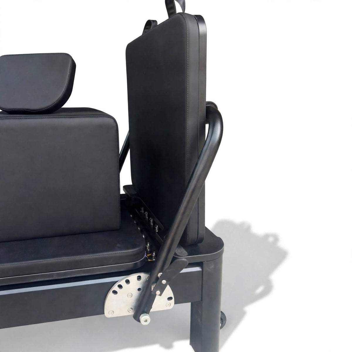 The Pearl Studio Noir V3 - Studio Reformer Pilates Machine